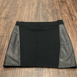 Rag & Bone Black Wool & Leather Skirt, Size Medium